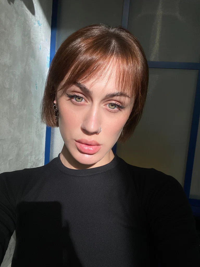 Alena's avatar