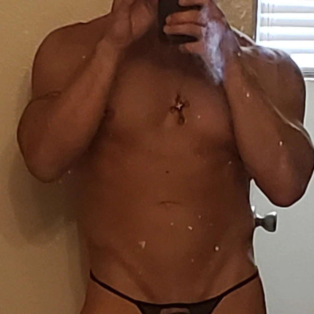 Model Luvs2cumm69's avatar