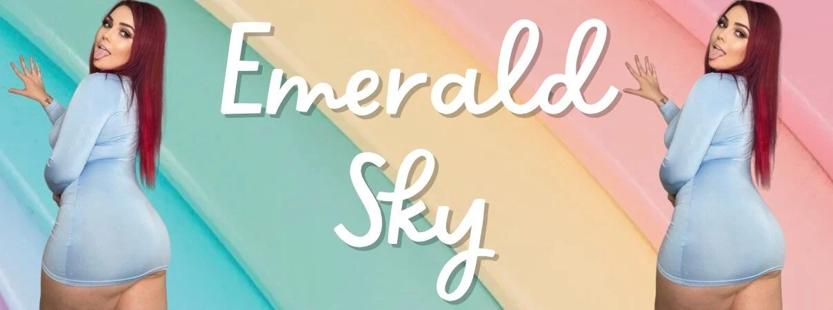 Emerald 🌺 profile banner
