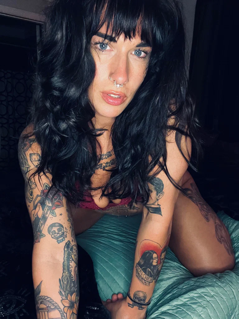 Sierra Stiles's avatar
