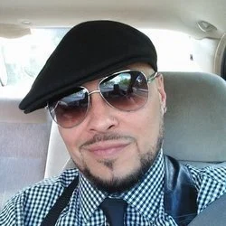 IAN (PAPI) MORALES's avatar
