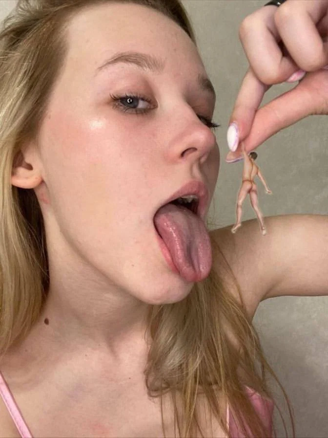 Nelly giantess's avatar