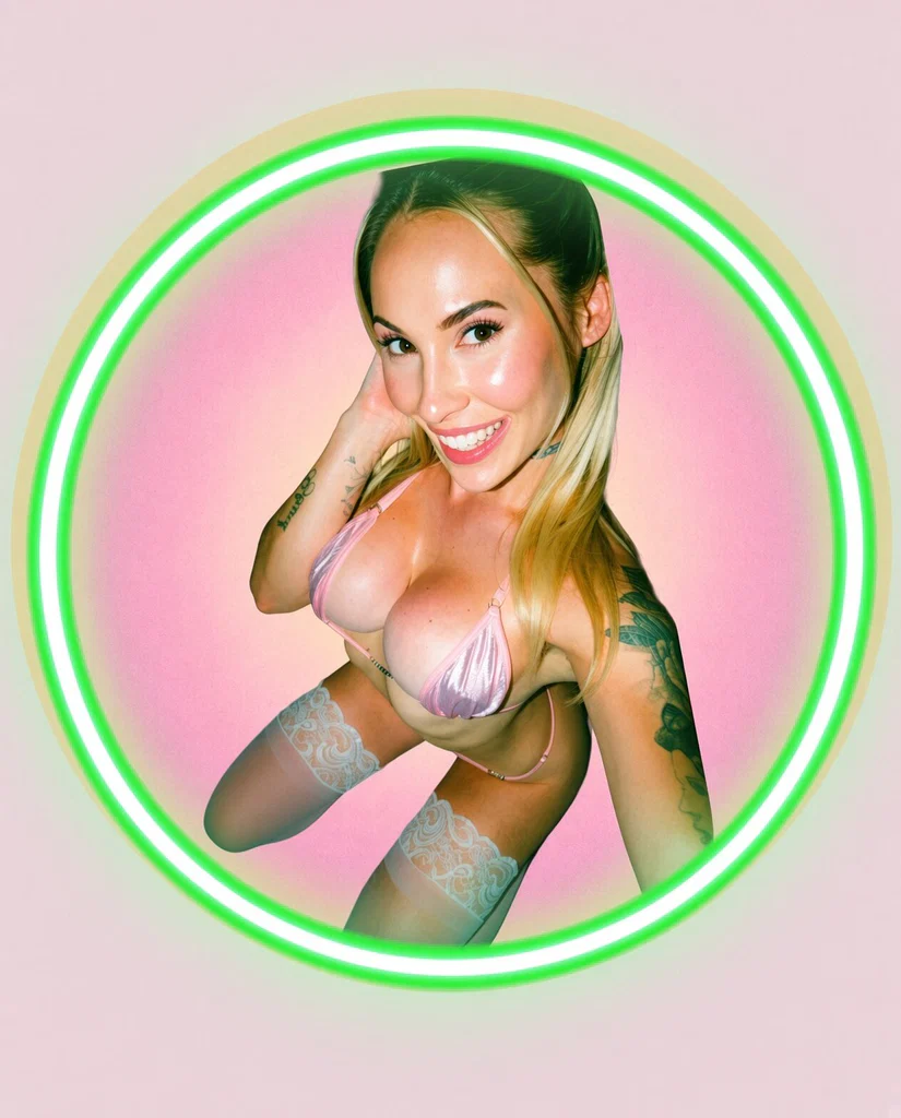 Laura Skye💕's avatar