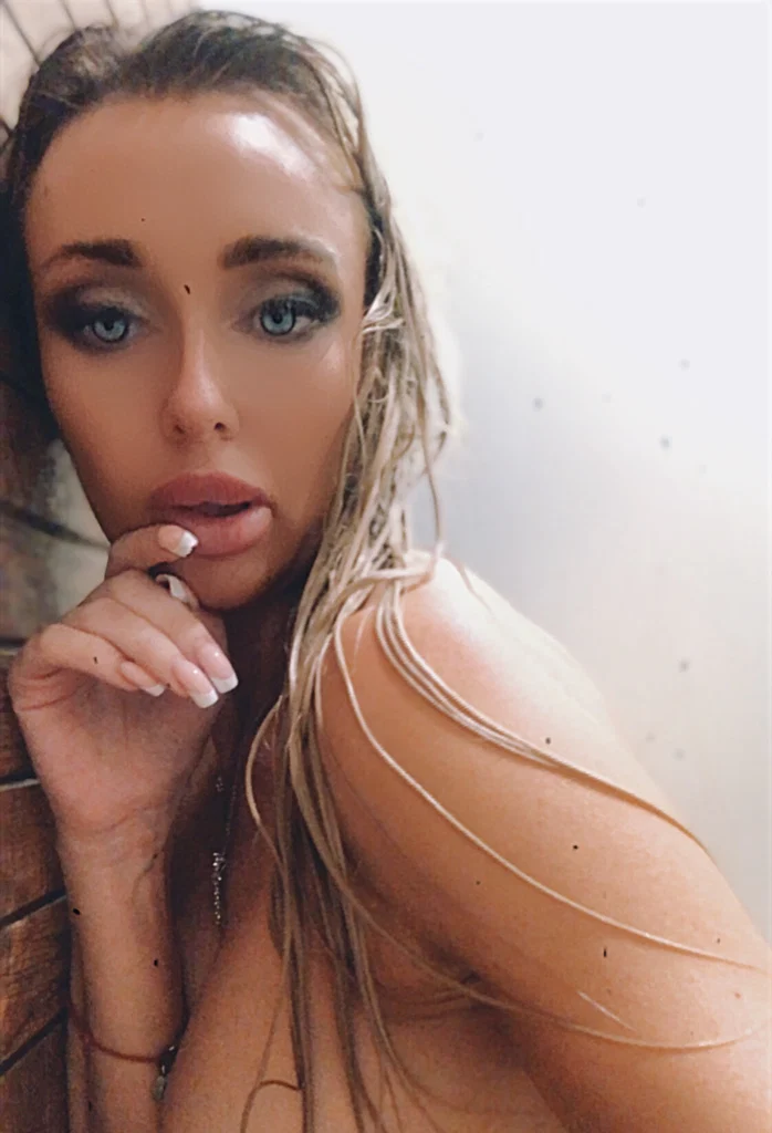 Helen Sweet's avatar