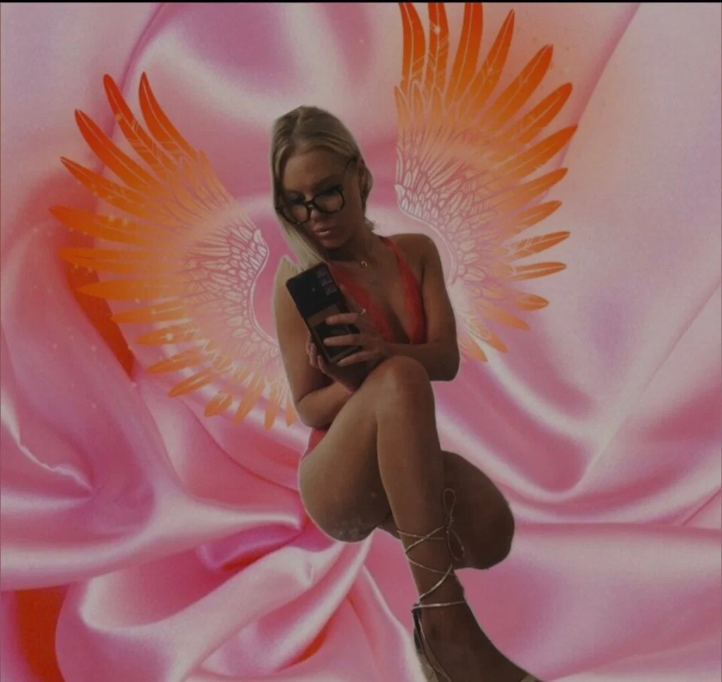 Chloe 🌶's avatar