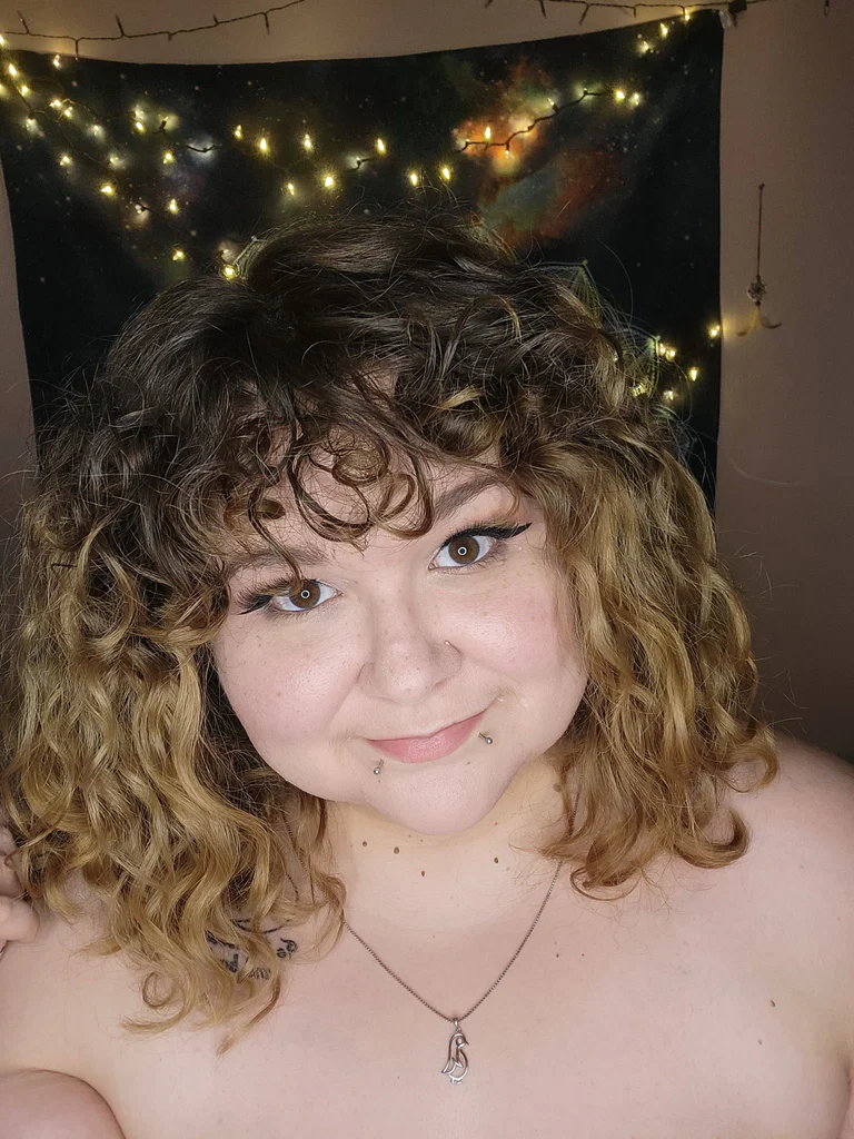 Chelsiegh's avatar