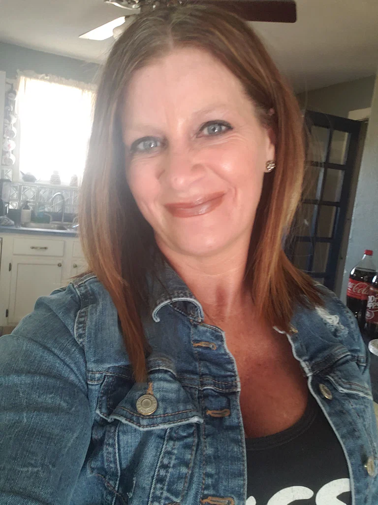Regina zack's avatar