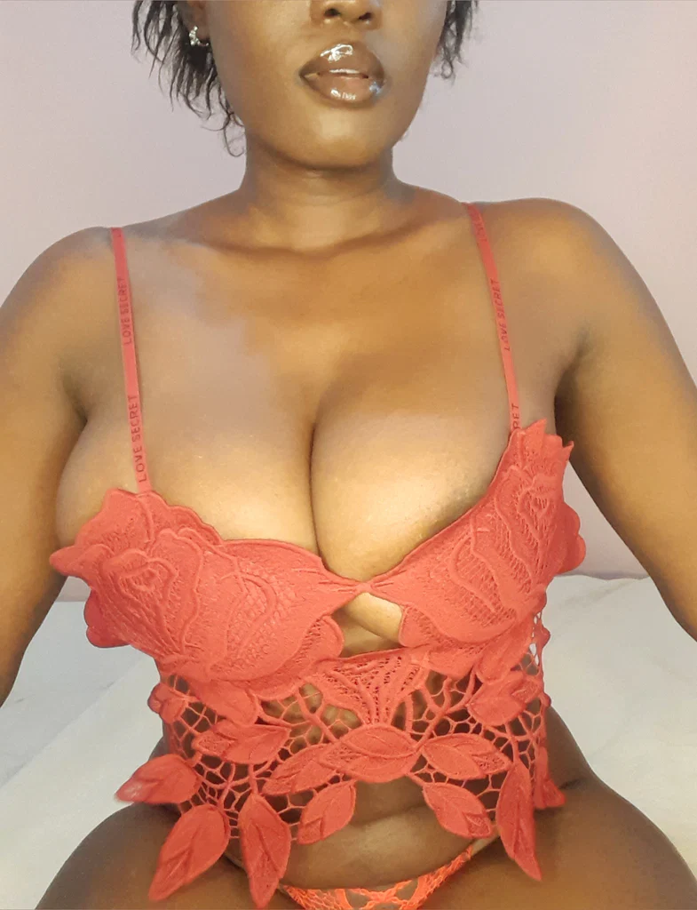 Amari Ebony