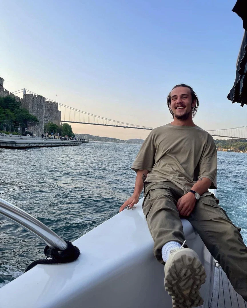 Enes profile banner