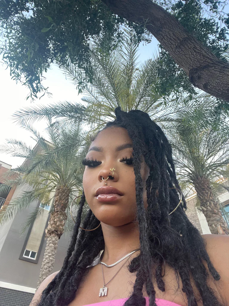 Lani's avatar