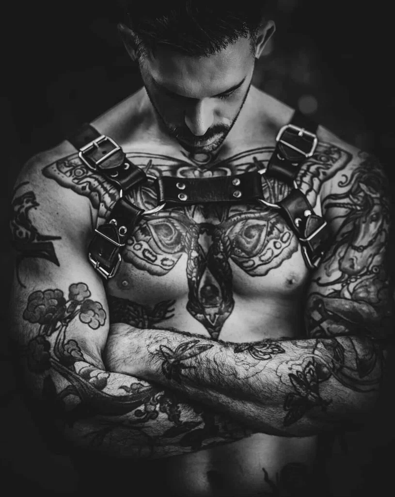 TRO “leather and law”'s avatar