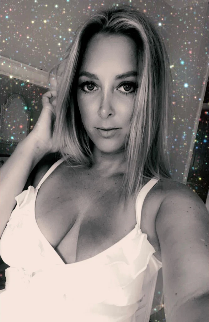 Holliewould's avatar
