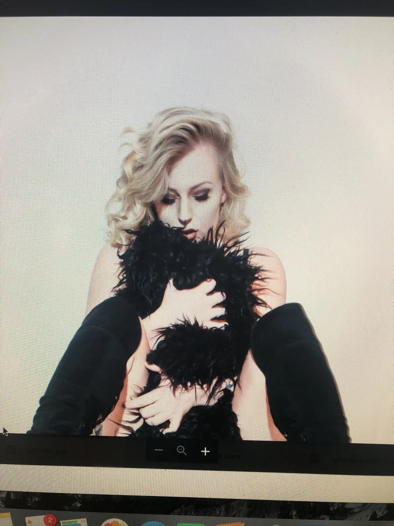 Olivia-S9 profile banner