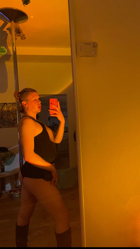 🍑's avatar