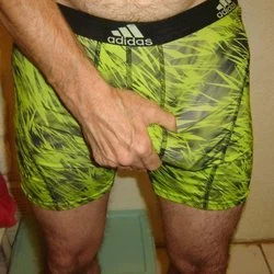 Shy Tom's avatar
