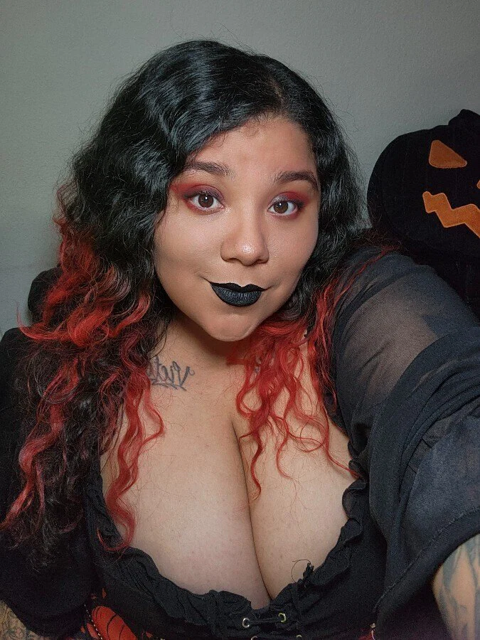 Atzula ⛈️ Storm BEST COSPLAY CLIP ARTIST's avatar
