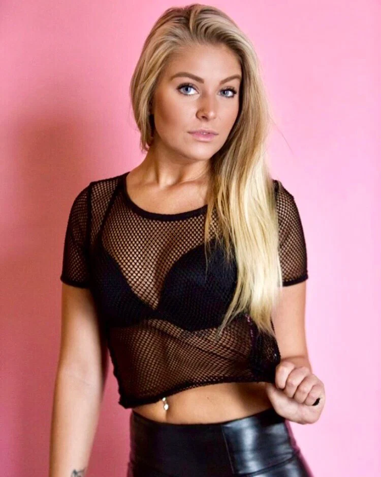Aly's avatar