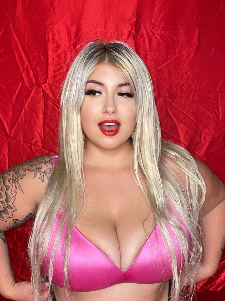 Ari May's avatar