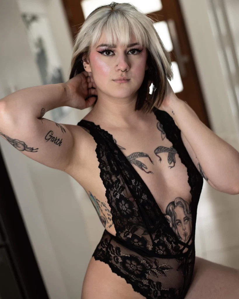 Alyx Rose's avatar