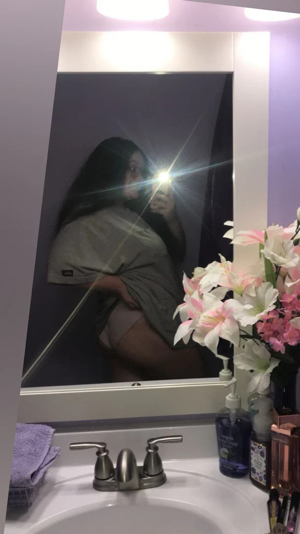 Bratty Debbie 🫶 profile banner