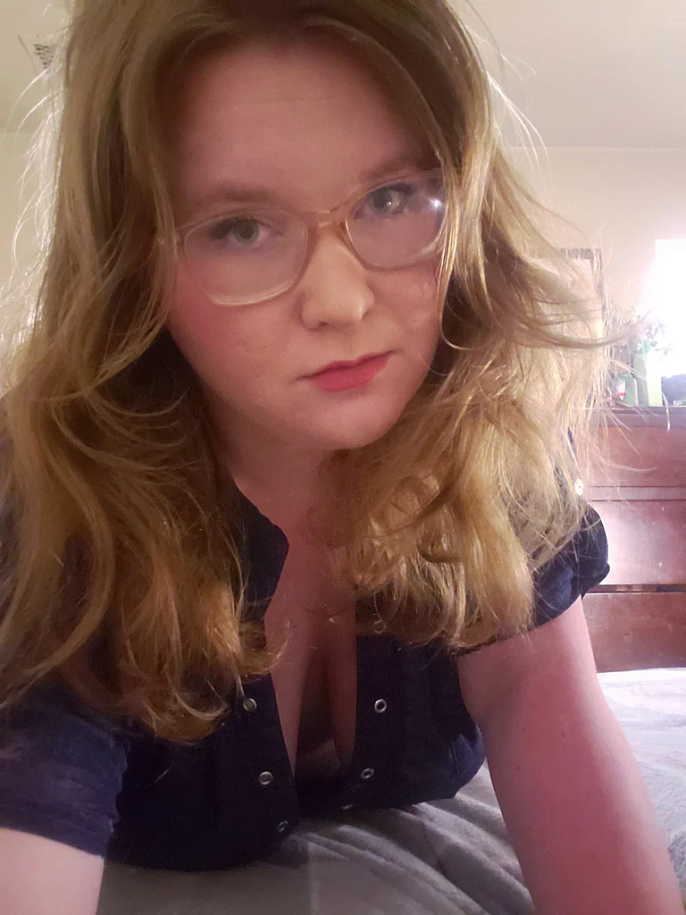Lynn Renee's avatar