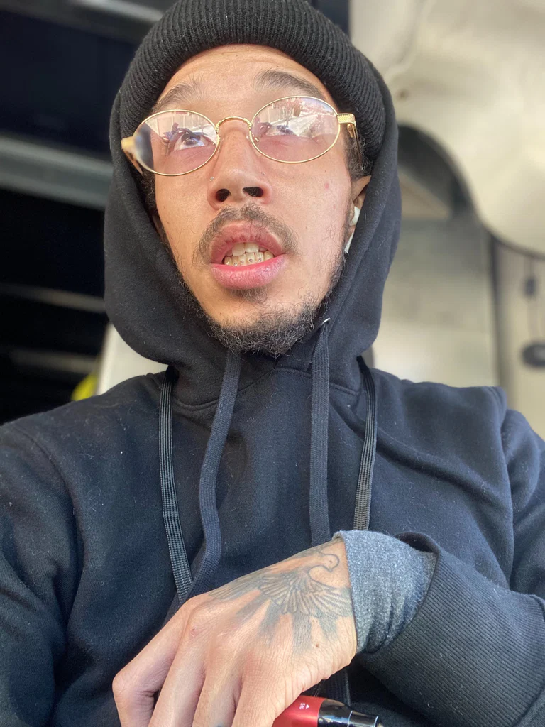 Ugly&amp;bright's avatar