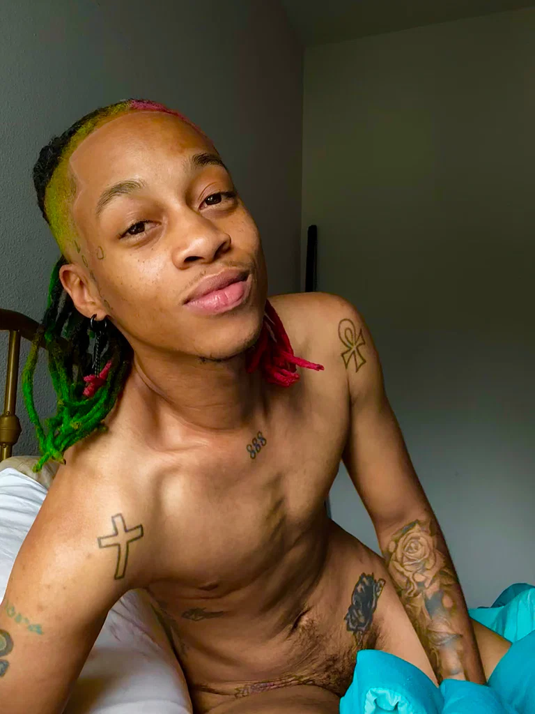 KingXXXTaylor's avatar