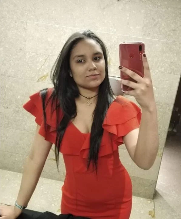 Adrianna Acuña's avatar