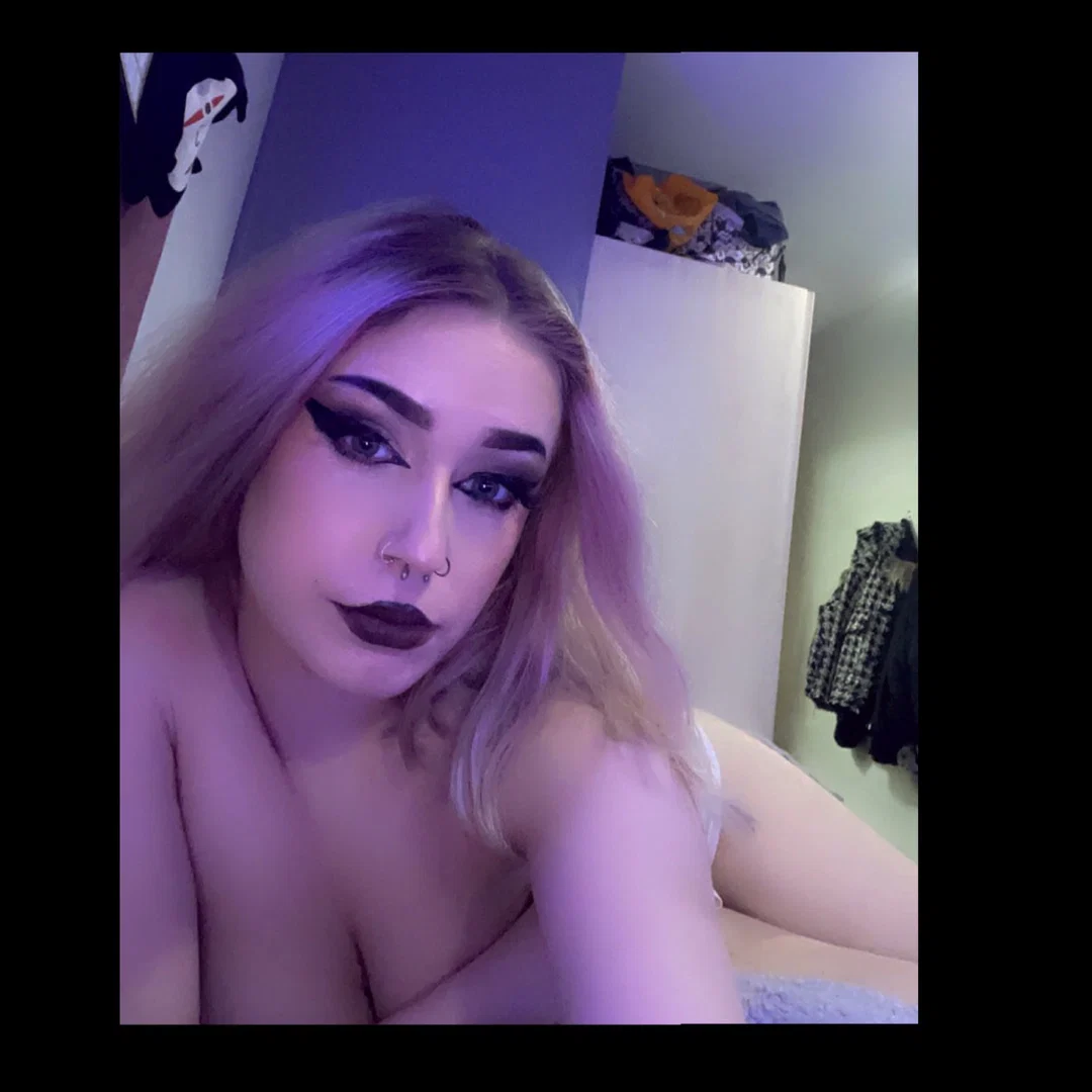 Millie profile banner