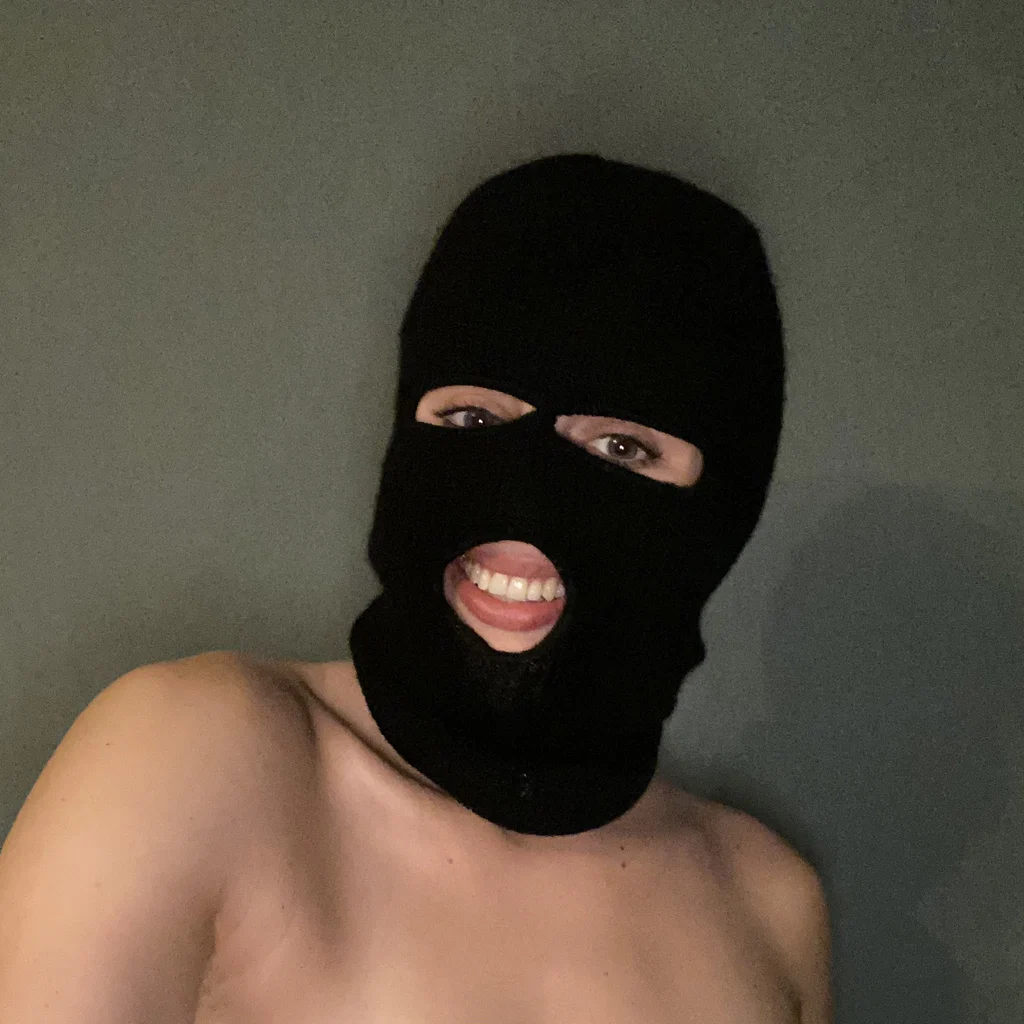 SwedishStella's avatar