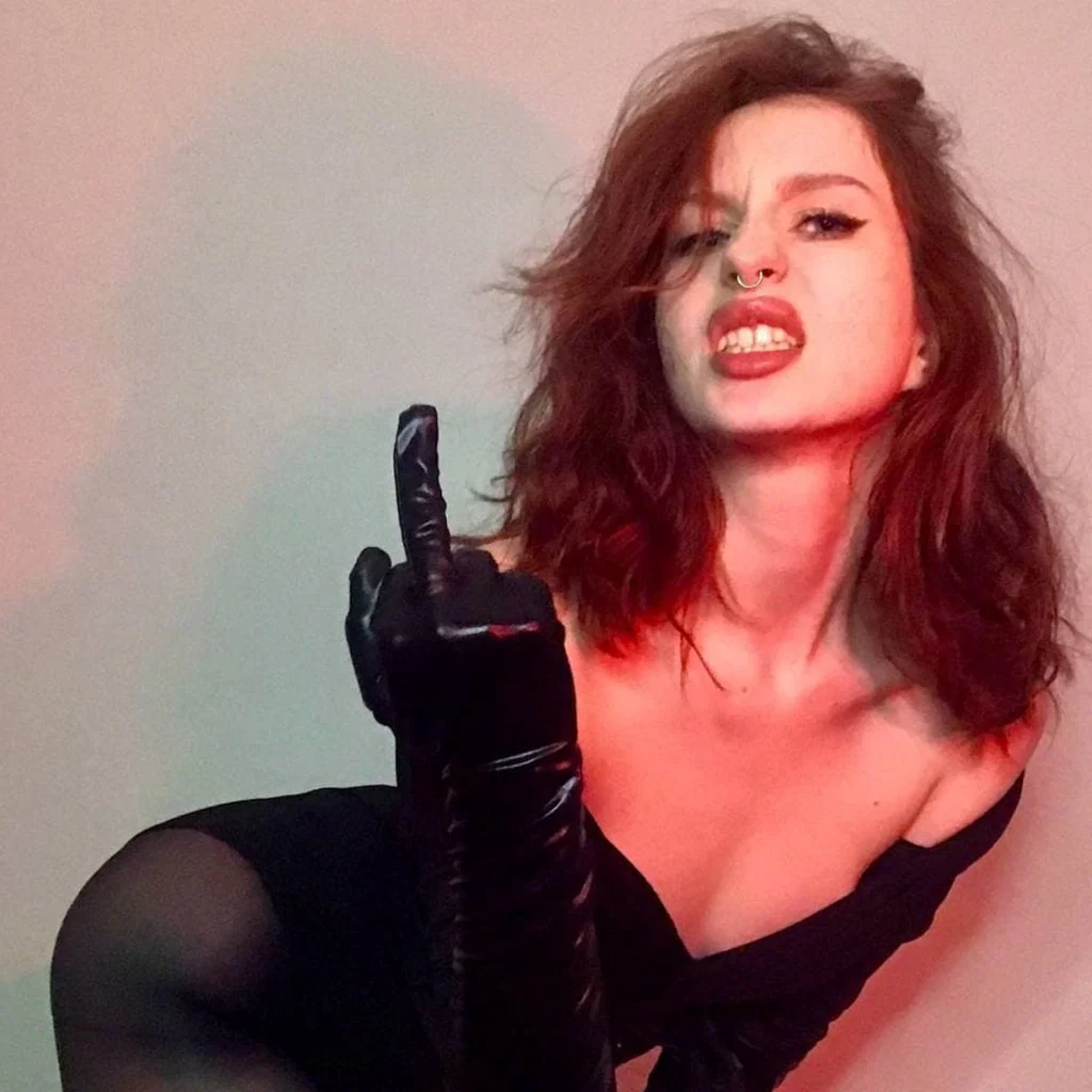 Mistress Naomi