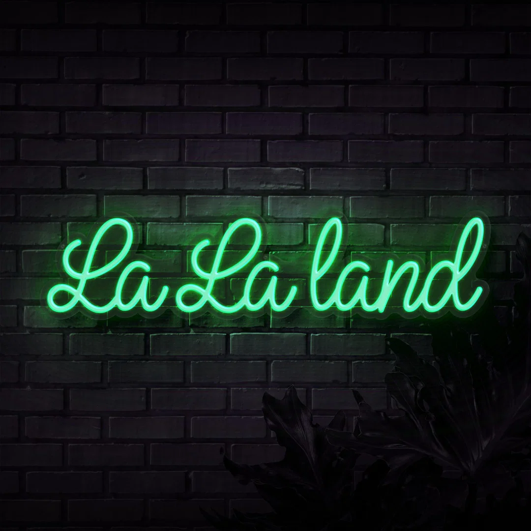 Lala Moments profile banner