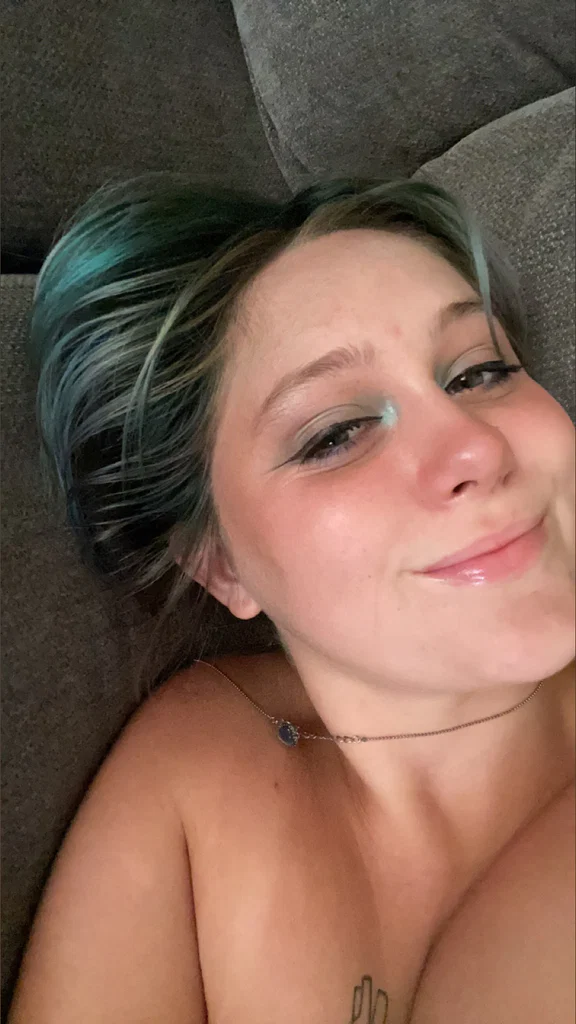 The Girl of My Dreams's avatar