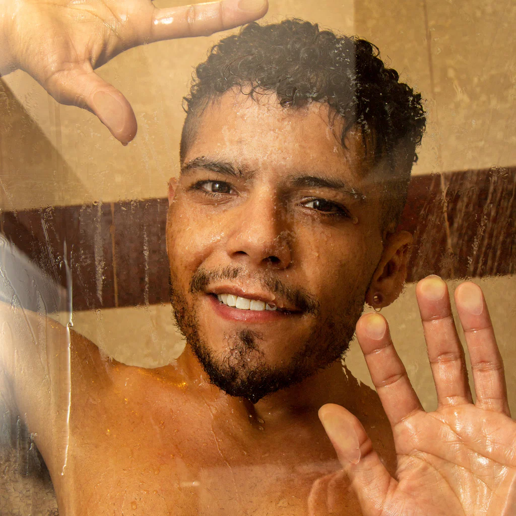 Gio Aro's avatar