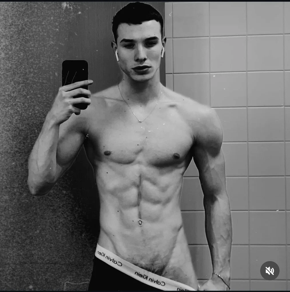 Johnie VIP 👑
