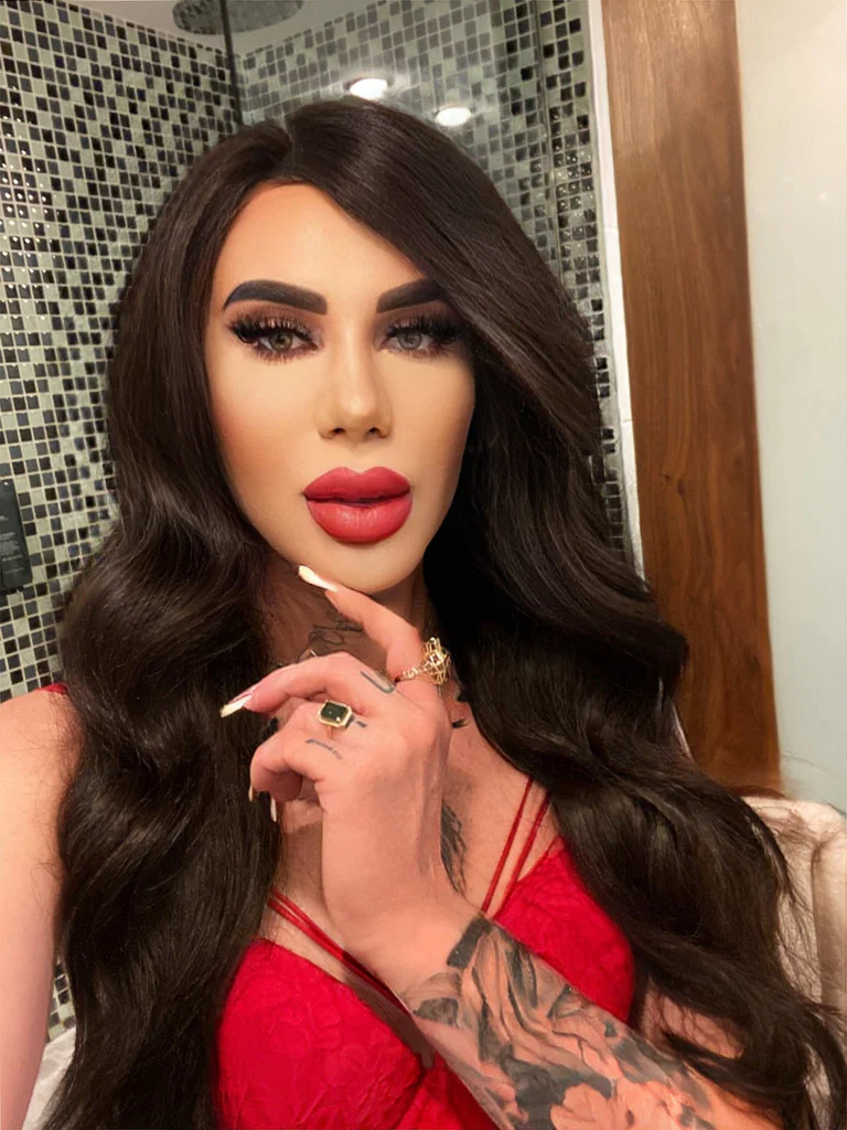 💣💥 𝓒𝓸𝓷𝓬𝓱𝓲𝓽𝓪 𝓭𝓮 𝓡𝓸𝓶𝓪𝓷𝓲𝓪 💥💣's avatar