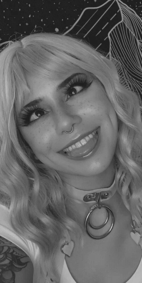 emo princess aurora's avatar