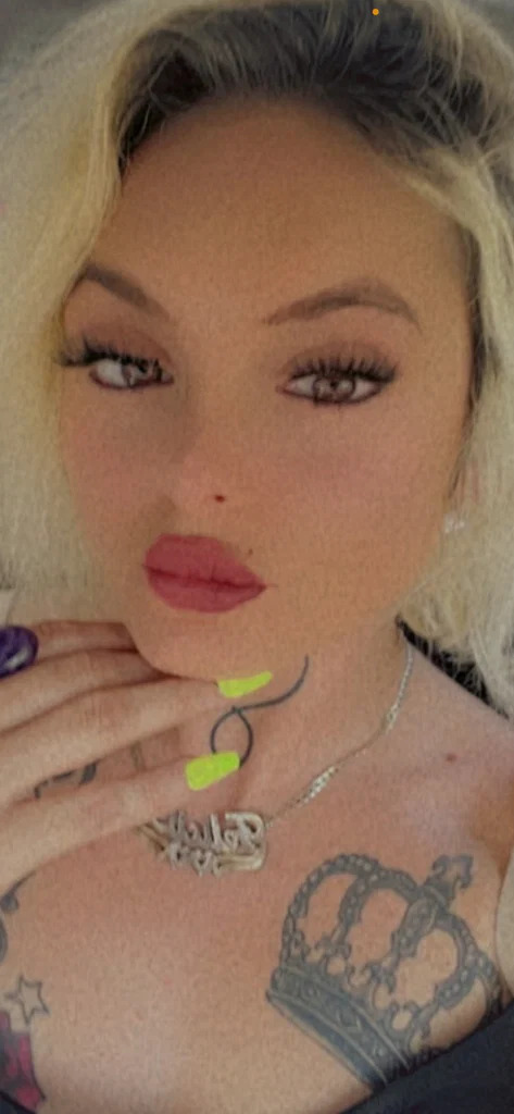 Janell's avatar