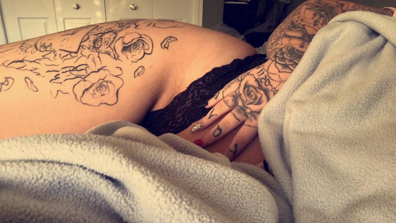 Tay 💦✨💋 profile banner