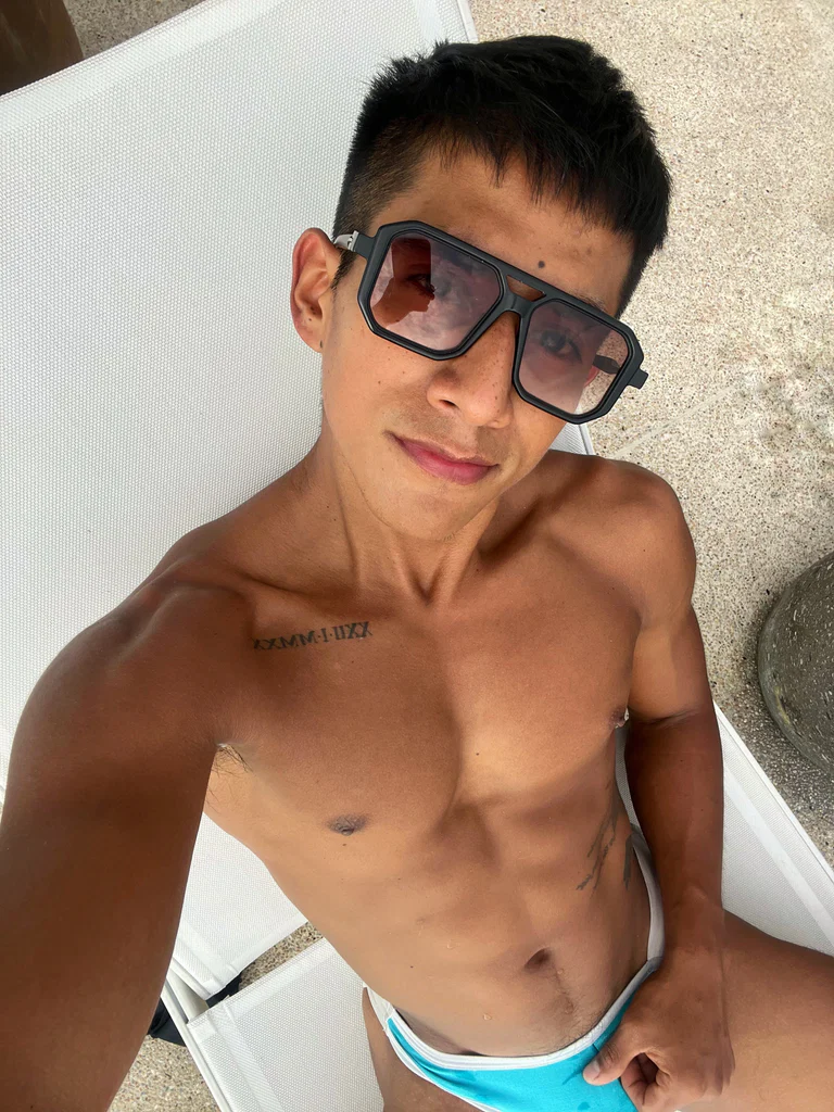 Víctor López's avatar