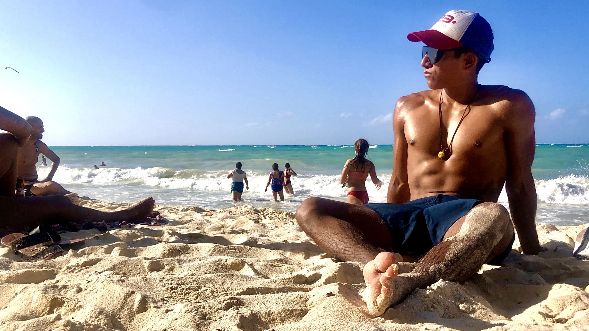 Víctor López profile banner