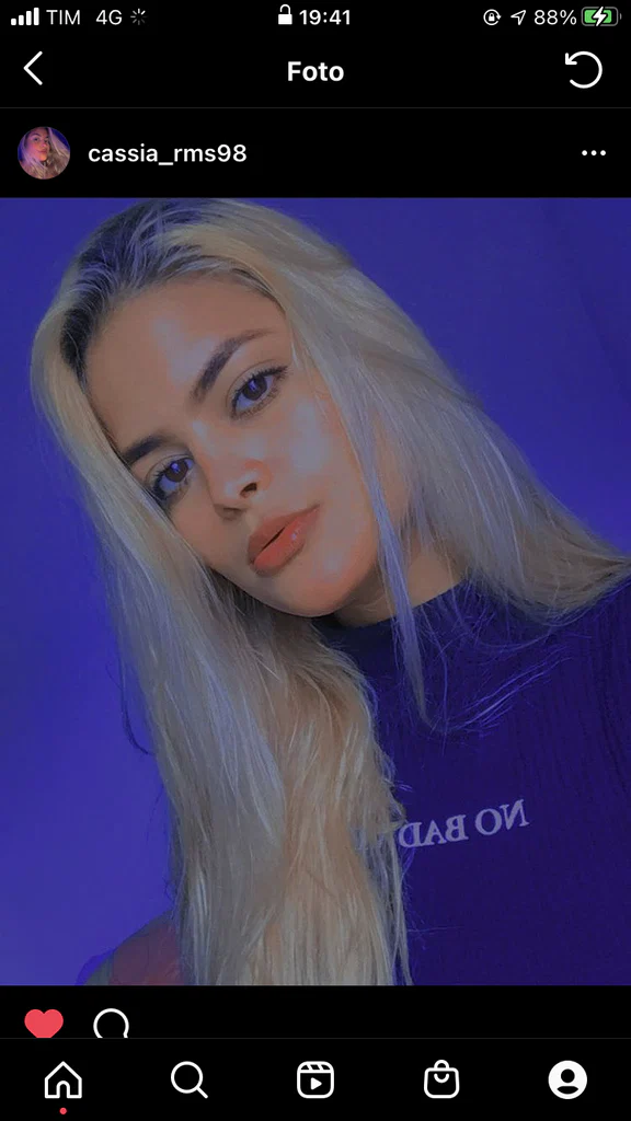 Cassia souza's avatar