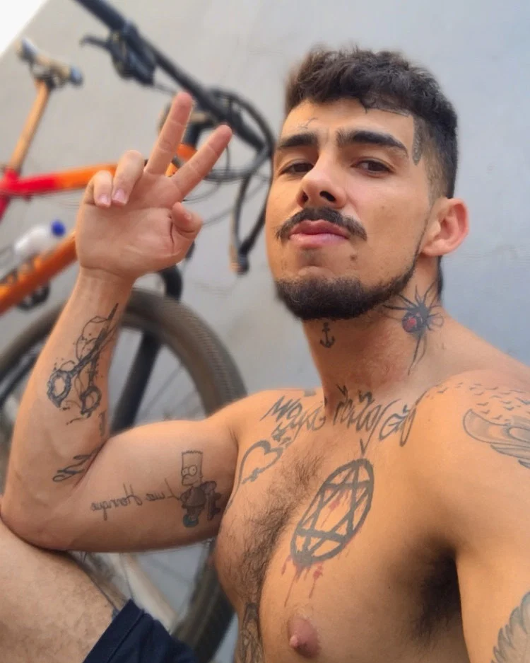 Luciano Queiroz's avatar