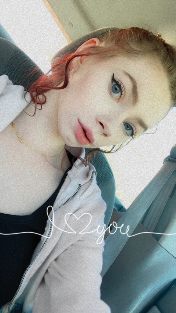 ✨🧚‍♀️ Thepetiteone ✨✨'s avatar