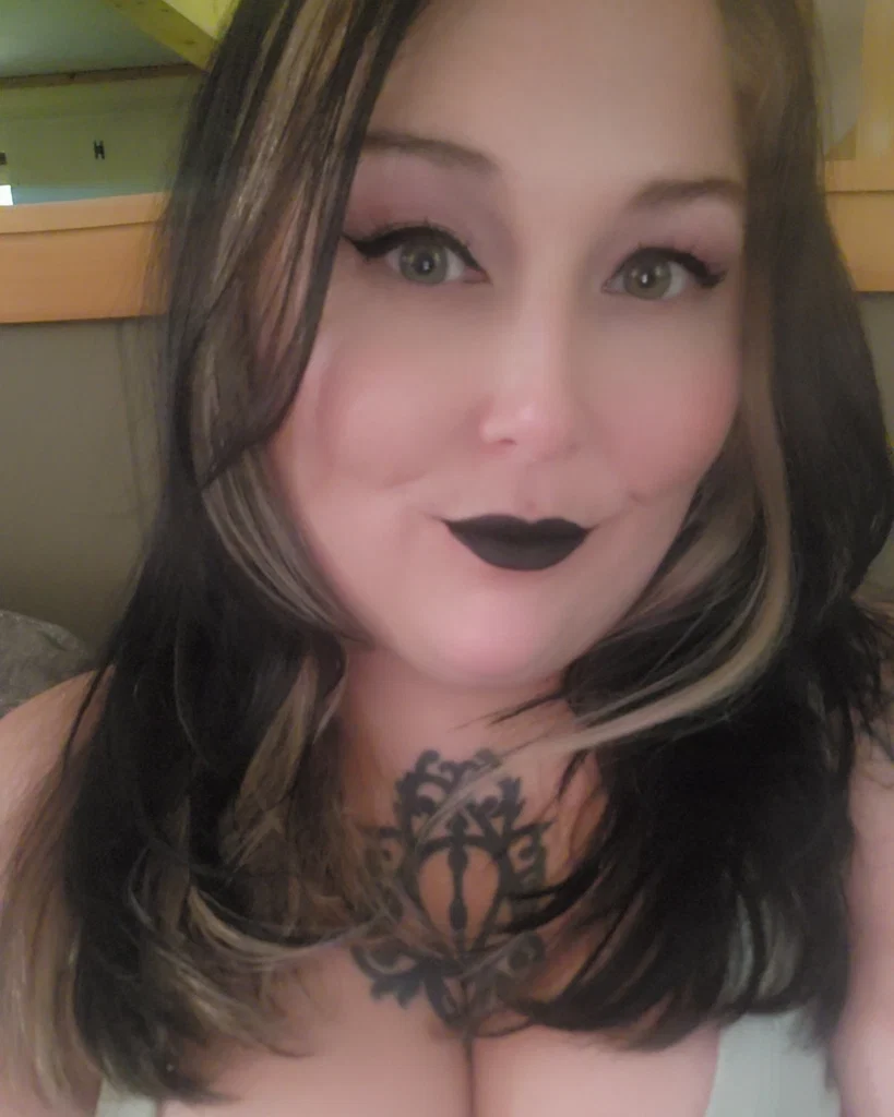 Aly Darling's avatar