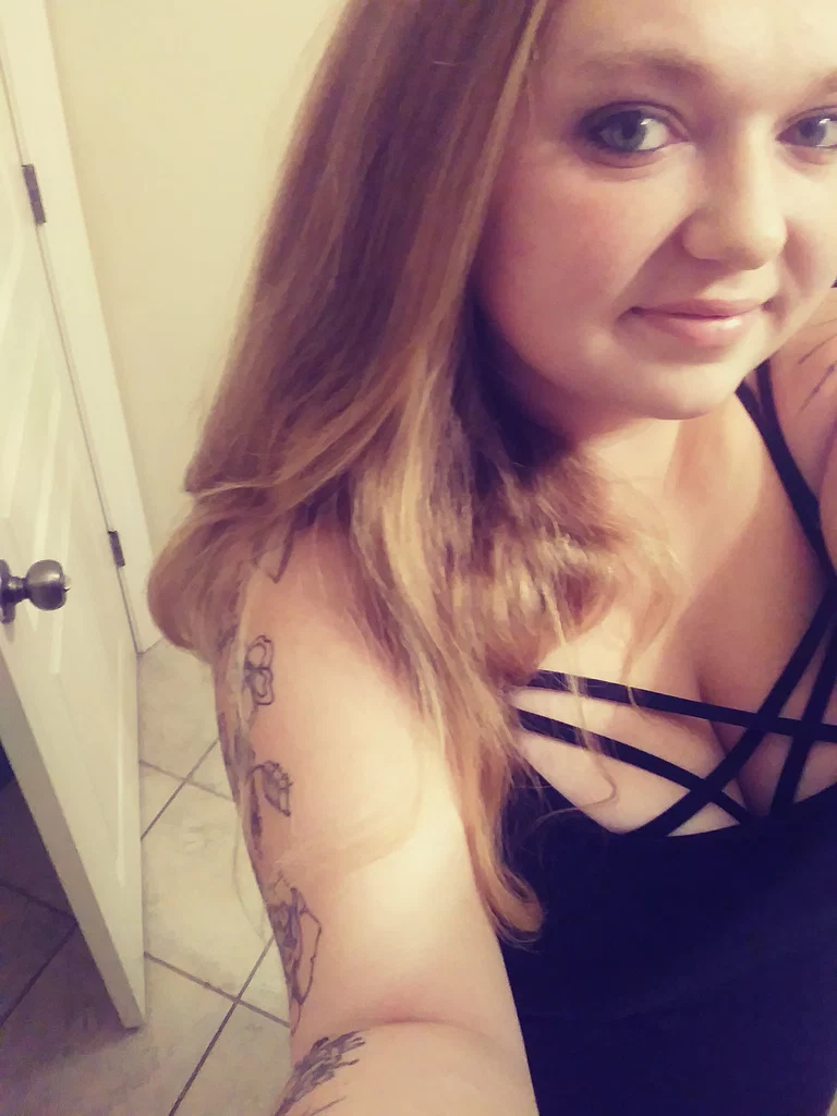 Foxy Breezy mm's avatar