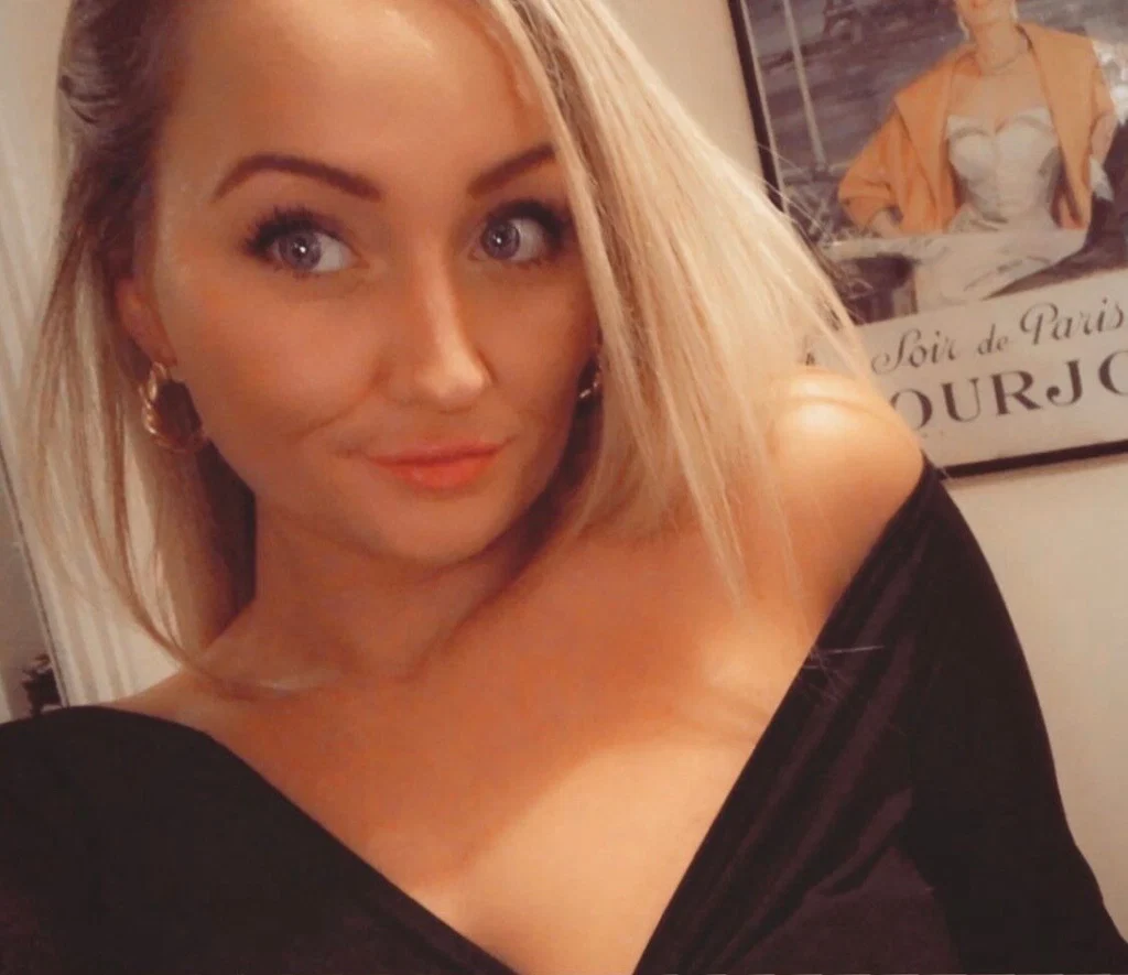 Chorley Clover 🔞 British Mum 🖤 VIP PAGE's avatar