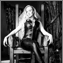 Miss Suzanna Maxwell's avatar