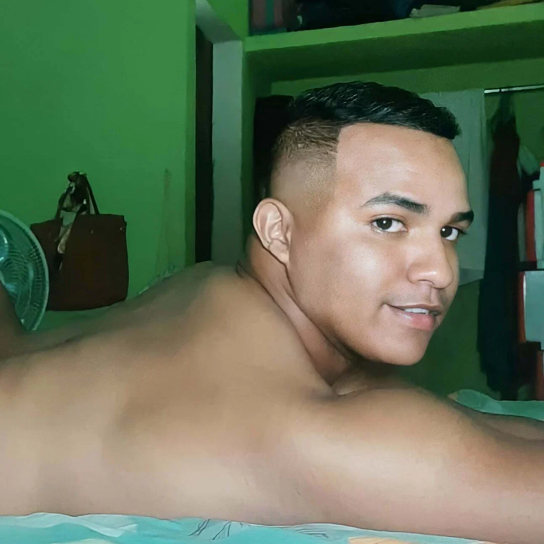 Víctor Vargas profile banner