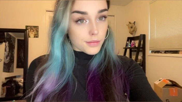 Iridescence💫